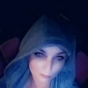 Meet your Posher, Carrie